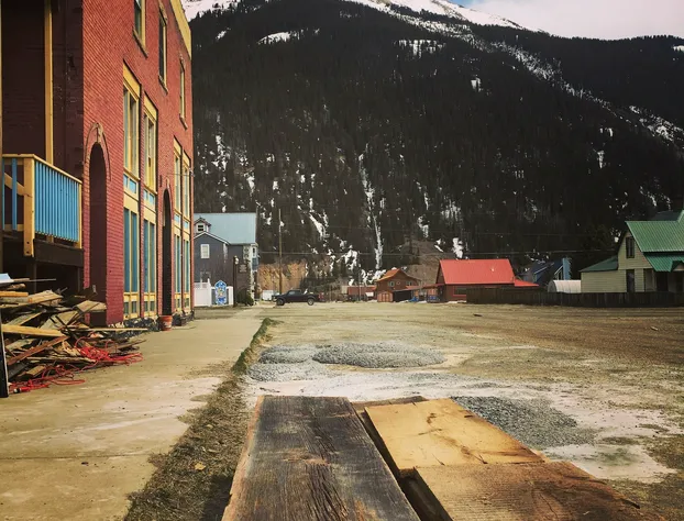 The Avon hotel detail image 1