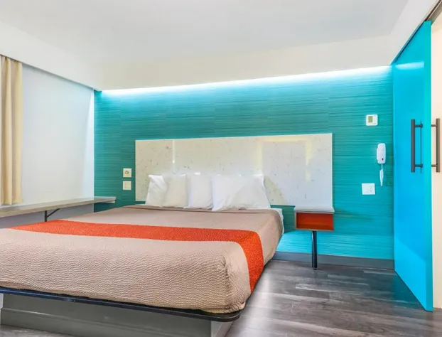 Solo Motel - Broadway hotel detail image 3