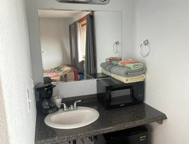 Brown Bear Saloon and Hotel hotel detail image 4