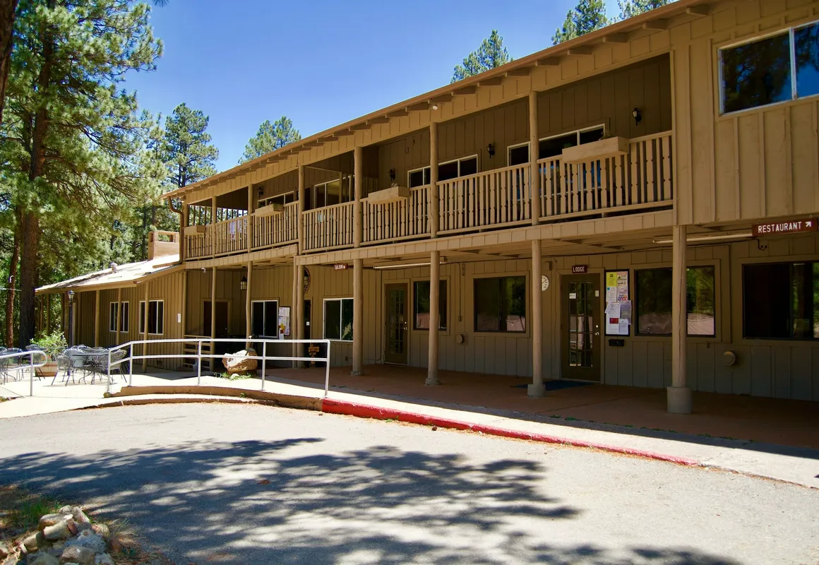 Pendaries Village Lodge hotel hero