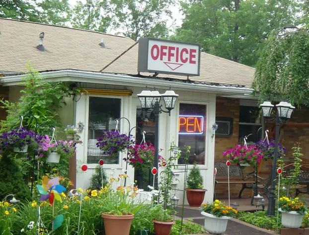 Chateau Motor Lodge hotel detail image 3