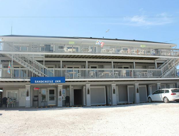 Sandcastle Beachfront Inn hotel detail image 1