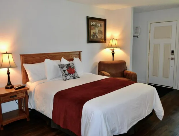 Schott's Lake Conference & Resort hotel detail image 2