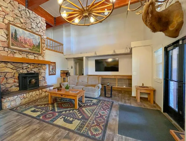 Bryce Canyon Pines hotel detail image 4