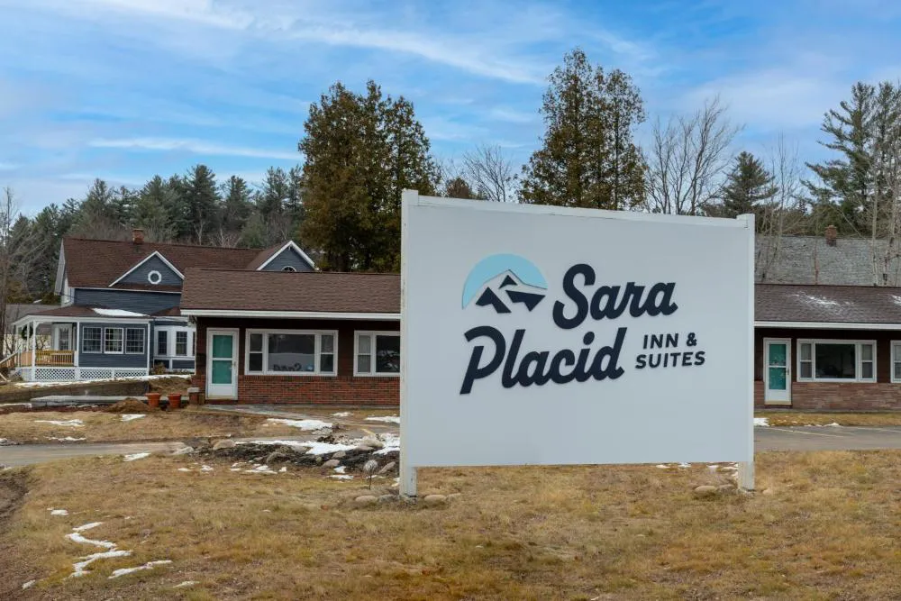 Sara Placid Inn & Suites hotel hero
