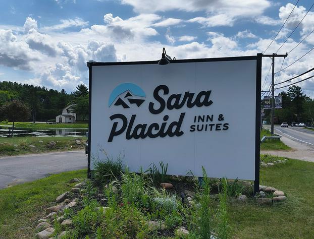 Sara Placid Inn & Suites hotel detail image 3