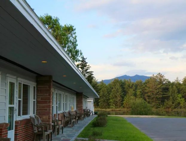 Sara Placid Inn & Suites hotel detail image 1