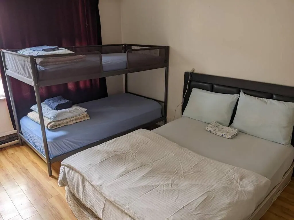 Vancouver Backpacker House hotel hero