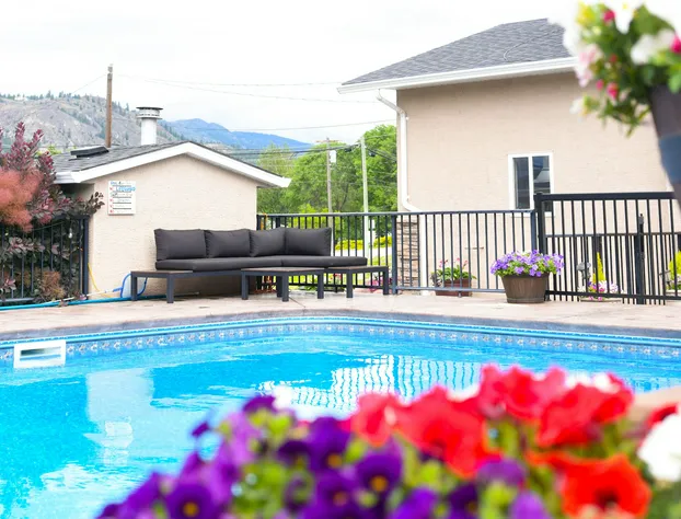 Uncorked Bed & Breakfast hotel detail image 2