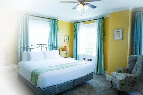 1 West Inn Waterfront hotel detail image 4