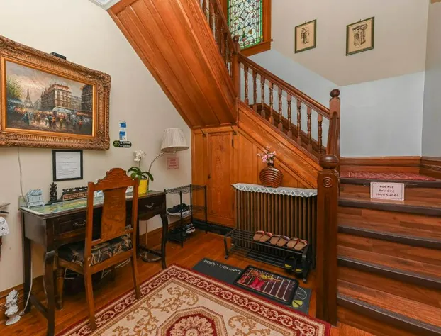 Niagara Inn Bed & Breakfast hotel detail image 3