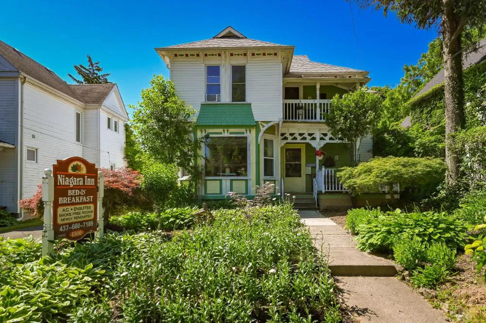 Niagara Inn Bed & Breakfast hotel hero