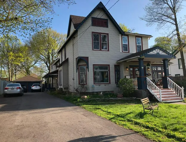 Blue Gables Bed and Breakfast hotel detail image 3