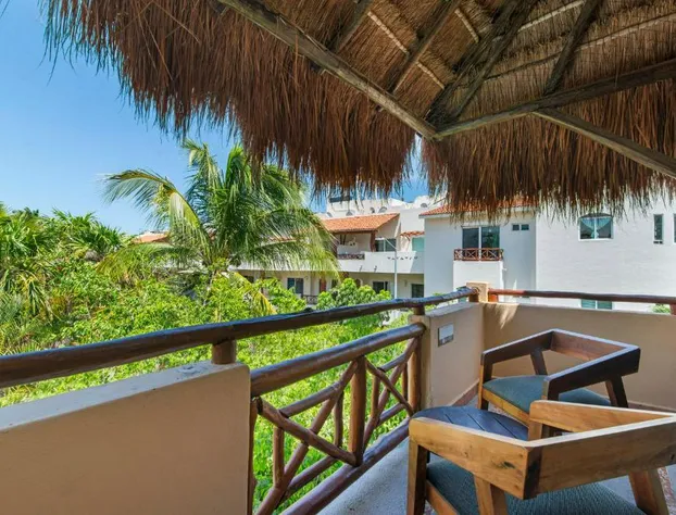 Riviera del Sol hotel detail image 1