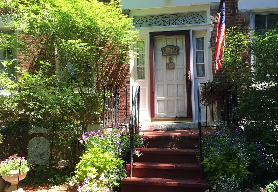 The Pratt Smith House B&B hotel hero