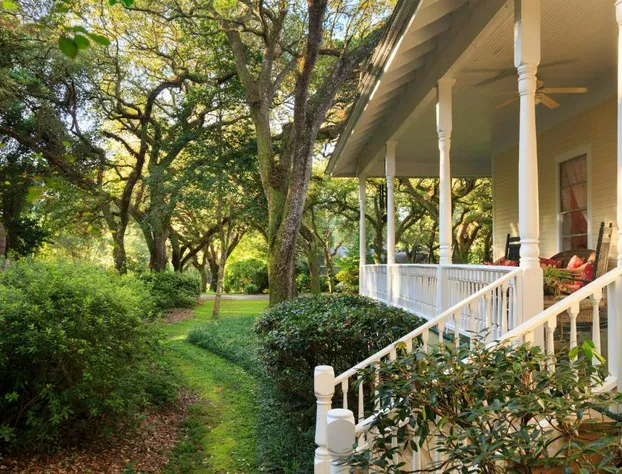 Magnolia Springs B&B hotel detail image 2