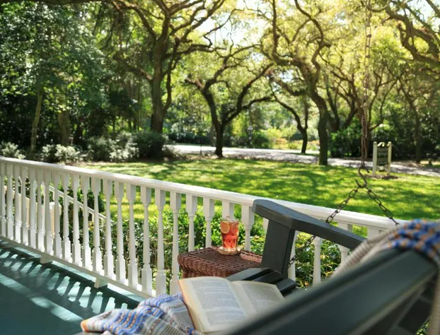 Magnolia Springs B&B hotel detail image 4