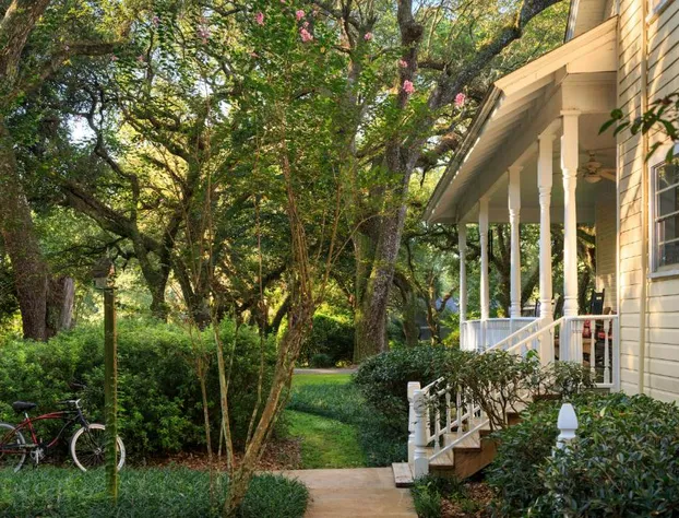 Magnolia Springs B&B hotel detail image 3