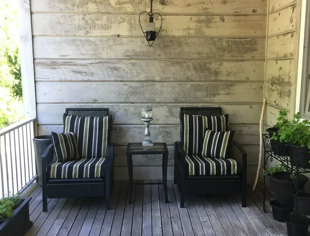 The Luckenbooth hotel detail image 1