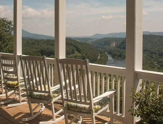 Inn at Riverbend hotel detail image 4