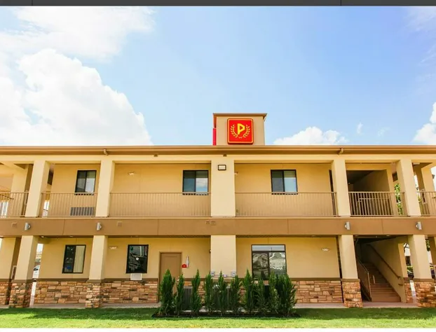 Palace Inn Conroe hotel detail image 2