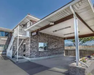 Ameri-Stay Inn & Suites hotel hero