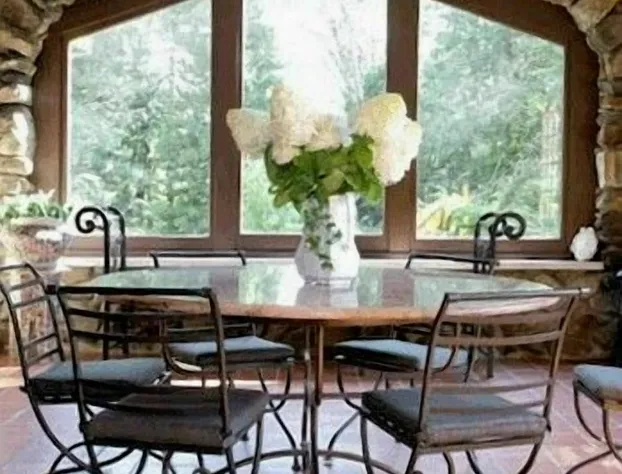 Rock Hall Luxe Lodging hotel detail image 2