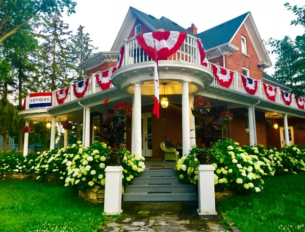 1000 Islands B&B – The Bulloch House hotel detail image 1