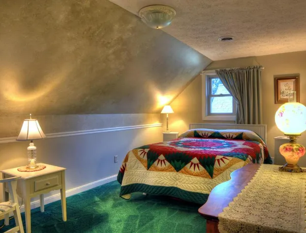 Los Gatos Bed & Breakfast hotel detail image 3