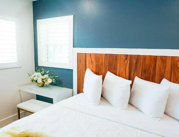 Ivory Sands Beach Suites hotel detail image 2