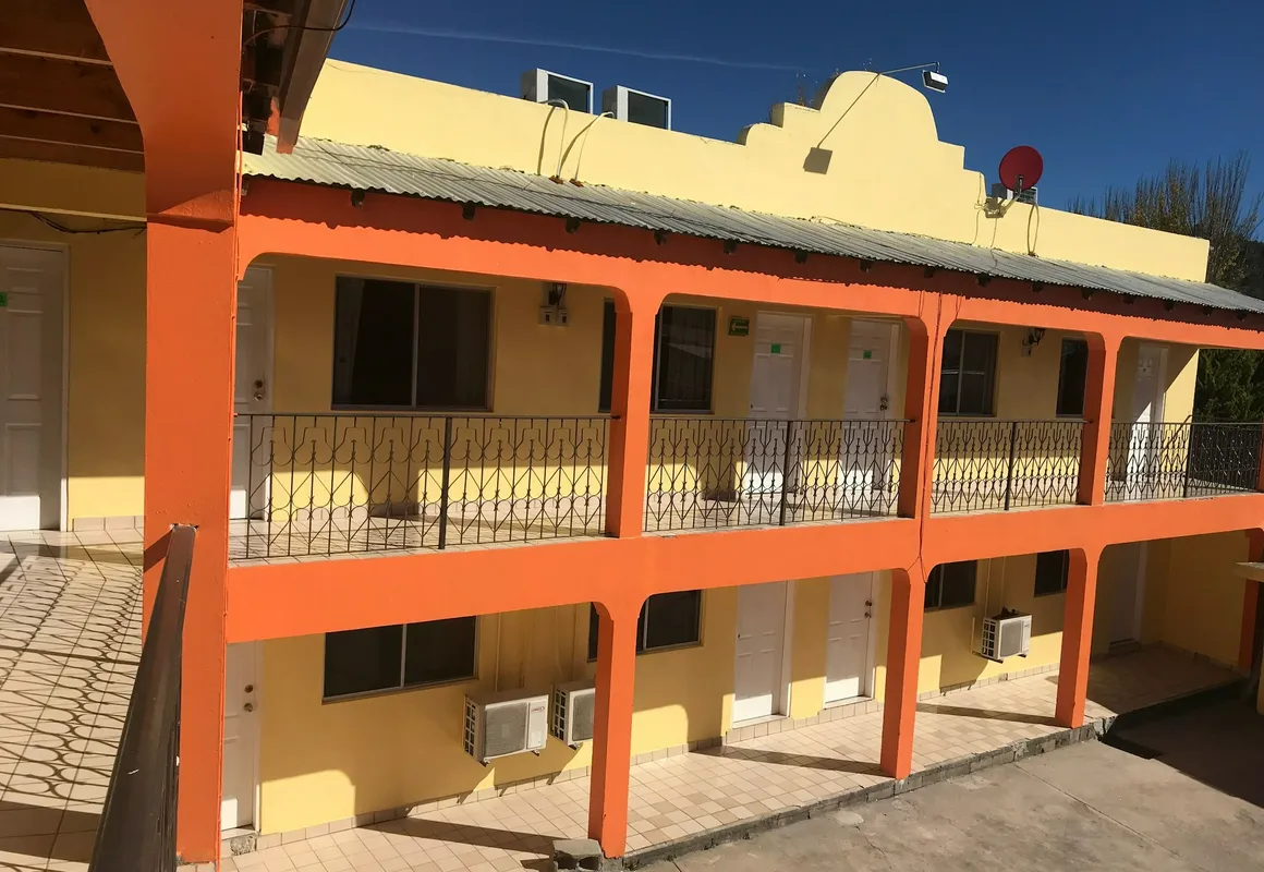 Hotel Los Pinos hotel hero