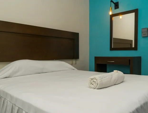 Hotel Puesta de Sol calle cuba hotel detail image 3