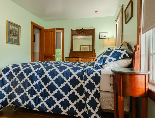 Narragansett Inn hotel detail image 2