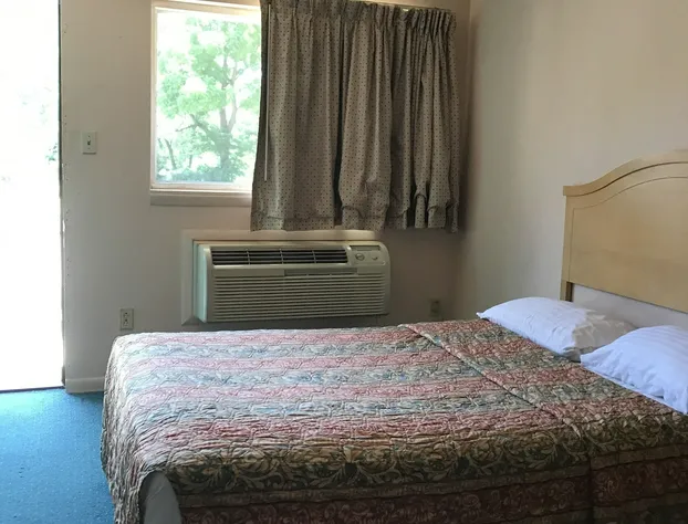 Red Maple Inn hotel detail image 3