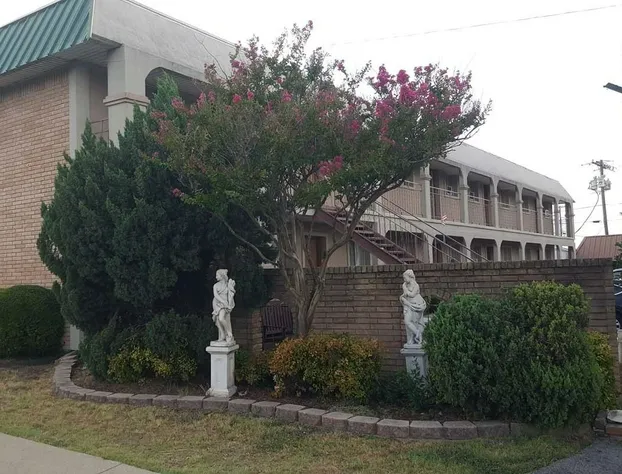 Cactus Inn and Suites hotel detail image 3