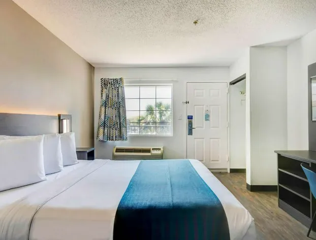Studio 6 Extended Stay - Ocean Springs, MS hotel detail image 4