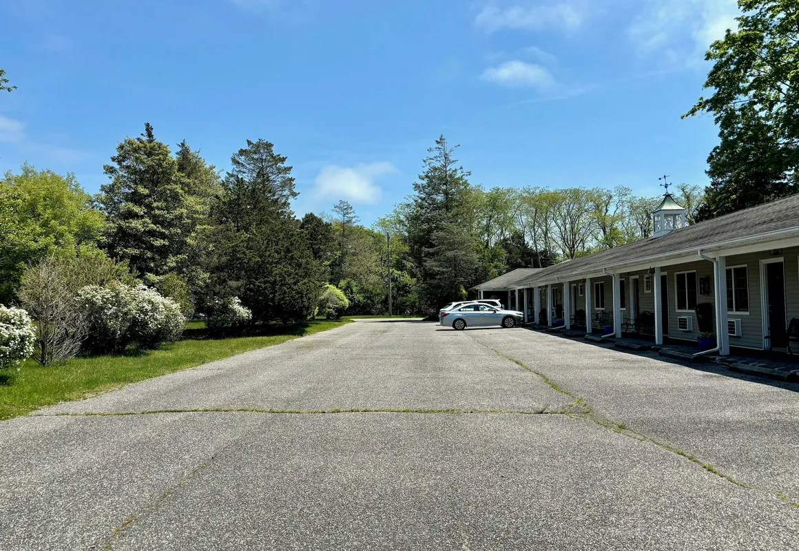 Westhampton Seabreeze Motel hotel hero
