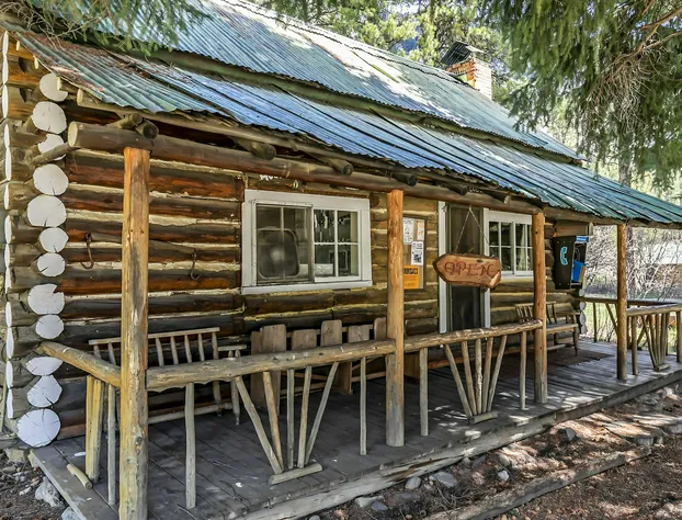 Sawtooth Lodge hotel detail image 2