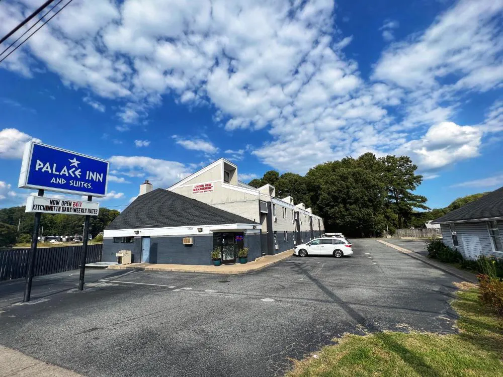 Palace Inn & Suites - Newport News/Jefferson Ave hotel hero