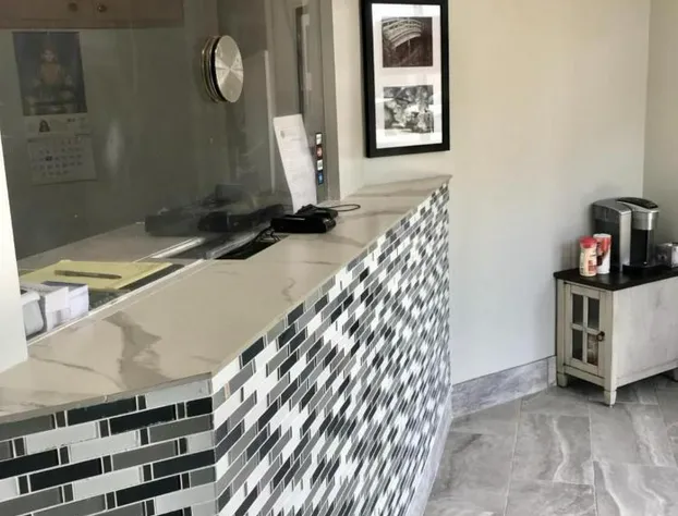 Palace Inn & Suites - Newport News/Jefferson Ave hotel detail image 1