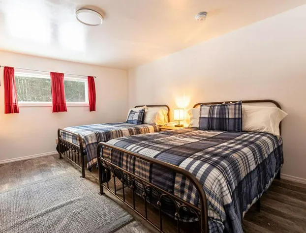 West Bethel Motel hotel detail image 4