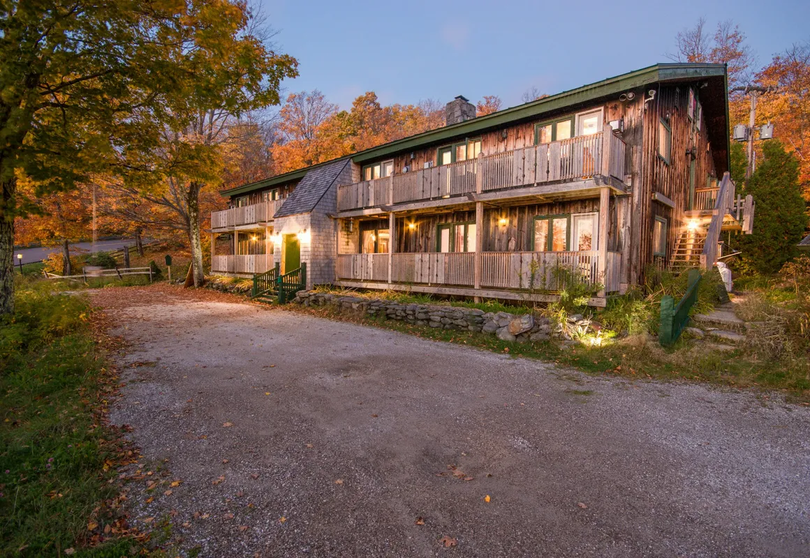 Lotus Mountain Retreat hotel hero