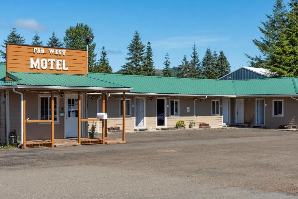 Far West Motel hotel hero