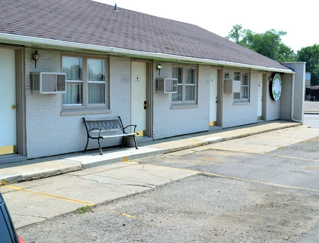 Innkeeper Motel hotel detail image 3