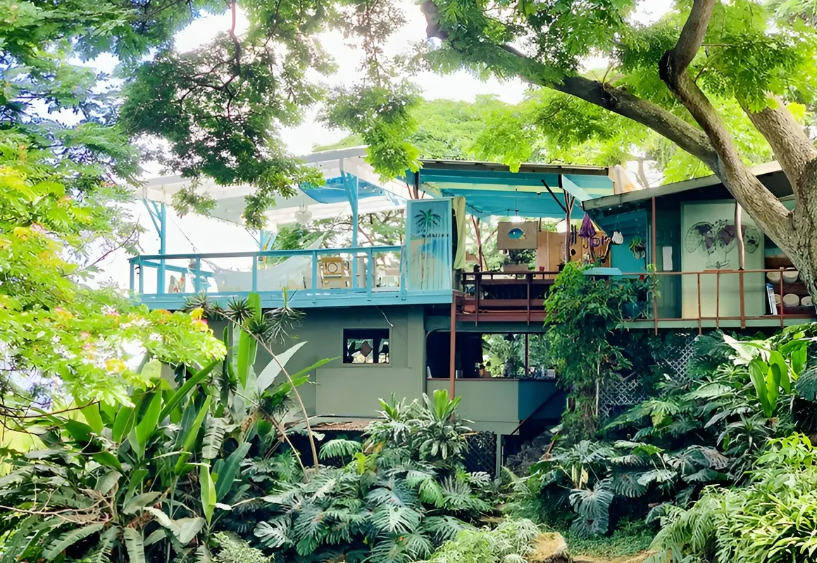 Dragonfly Ranch hotel hero