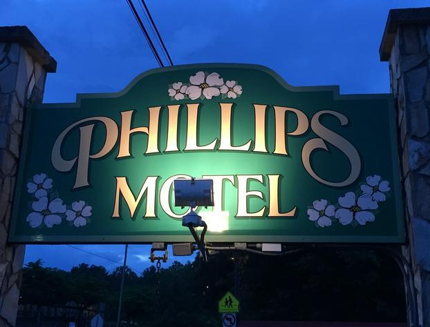 Phillips Historic Motel & Cottages hotel detail image 3
