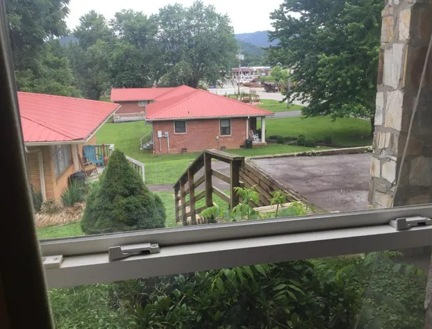 Phillips Historic Motel & Cottages hotel detail image 1