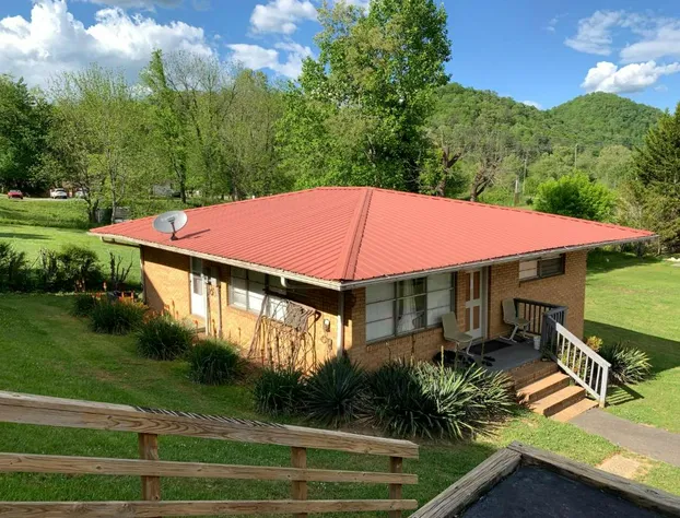 Phillips Historic Motel & Cottages hotel detail image 3