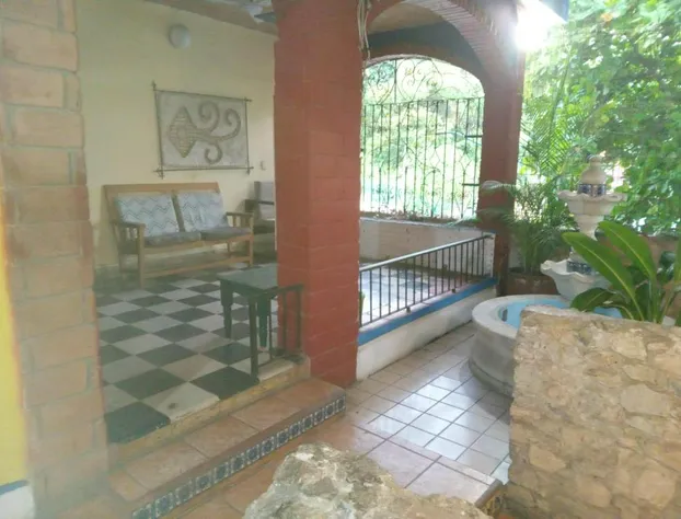 Hotel & Hostal Mayflower hotel detail image 2