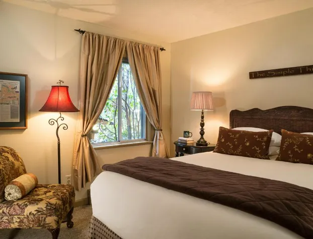 Eagle Rock Lodge hotel detail image 4